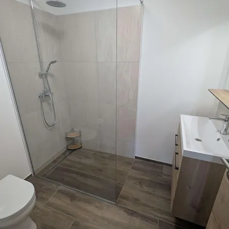 Apartment Stuhecova Domacija Bolehnecici